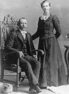 Emile and Emma, 1900
